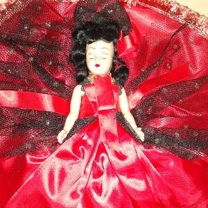 Dolls Of All Nations Spain Red And Black Dress